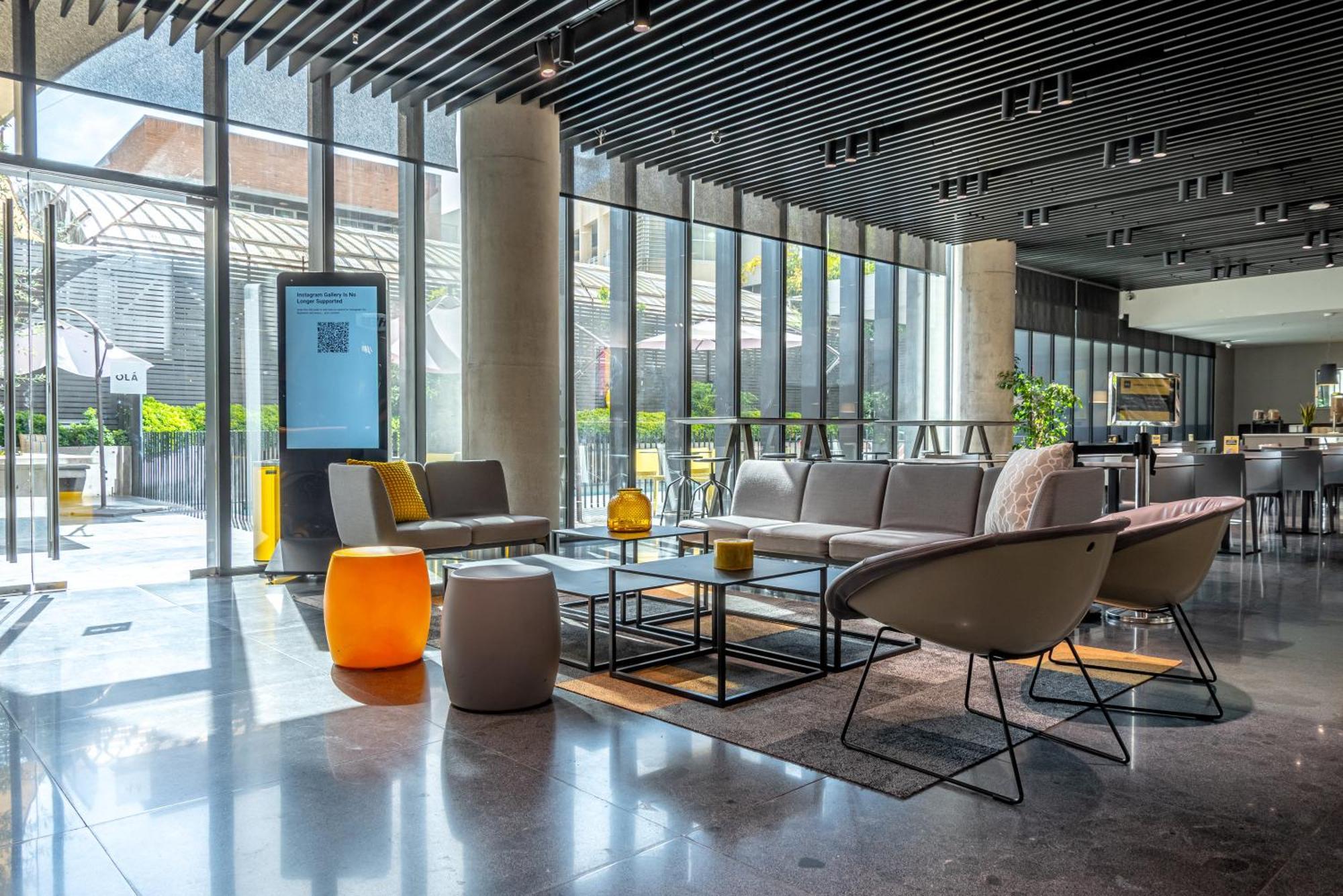Ola Santiago Providencia, Tapestry Collection By Hilton Hotel Exterior photo