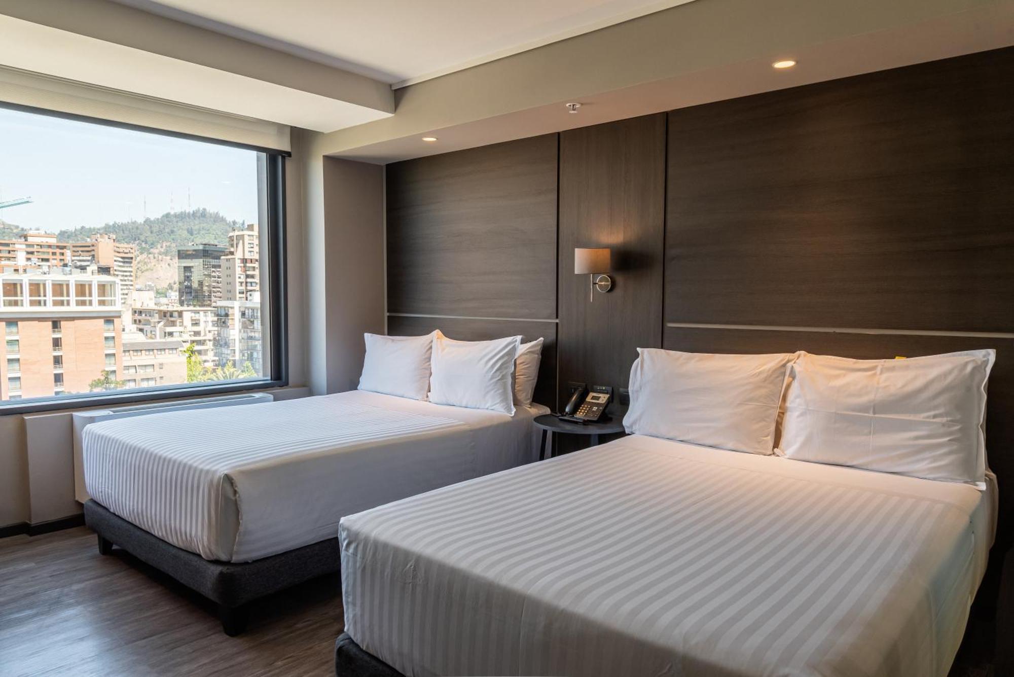 Ola Santiago Providencia, Tapestry Collection By Hilton Hotel Exterior photo