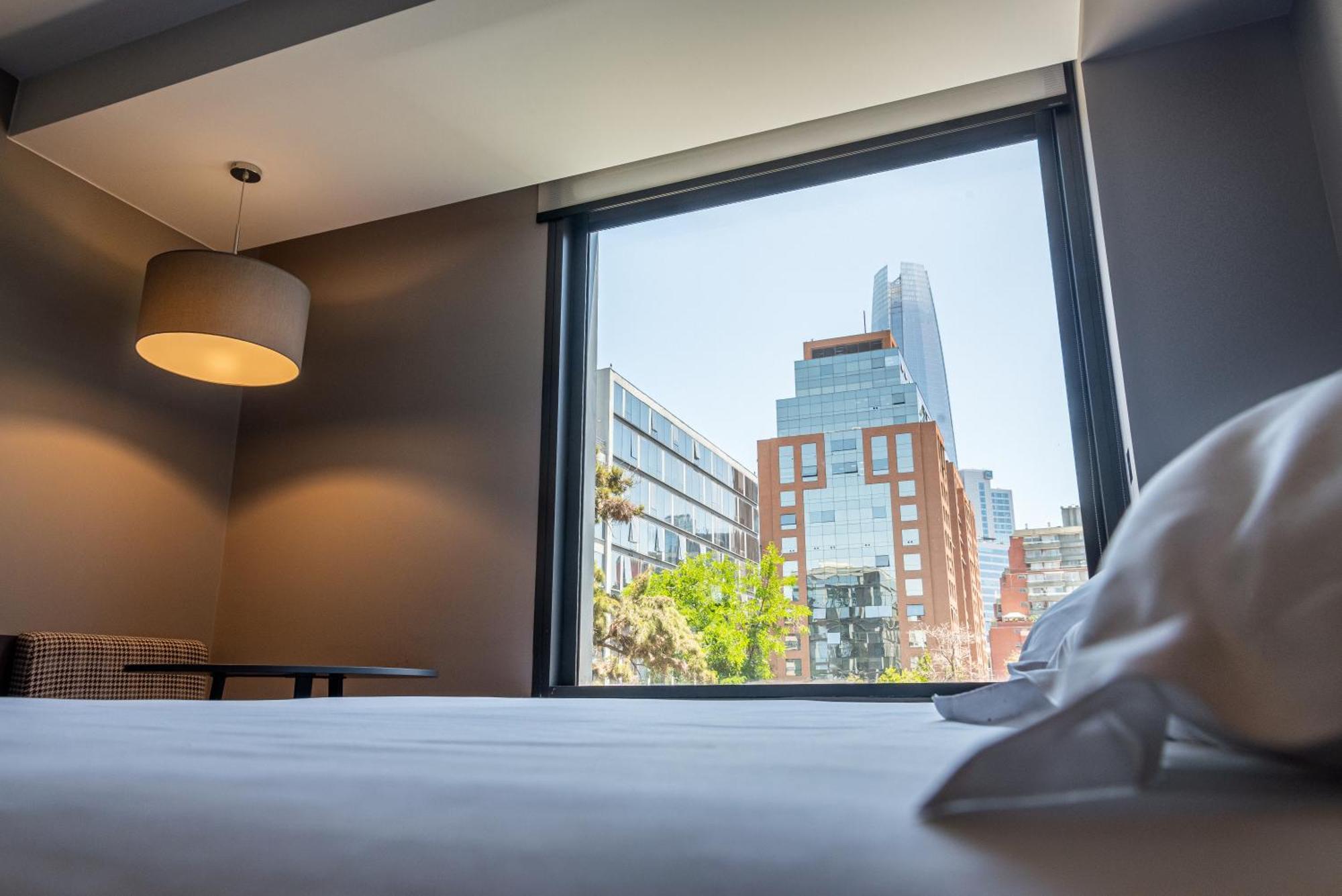 Ola Santiago Providencia, Tapestry Collection By Hilton Hotel Exterior photo