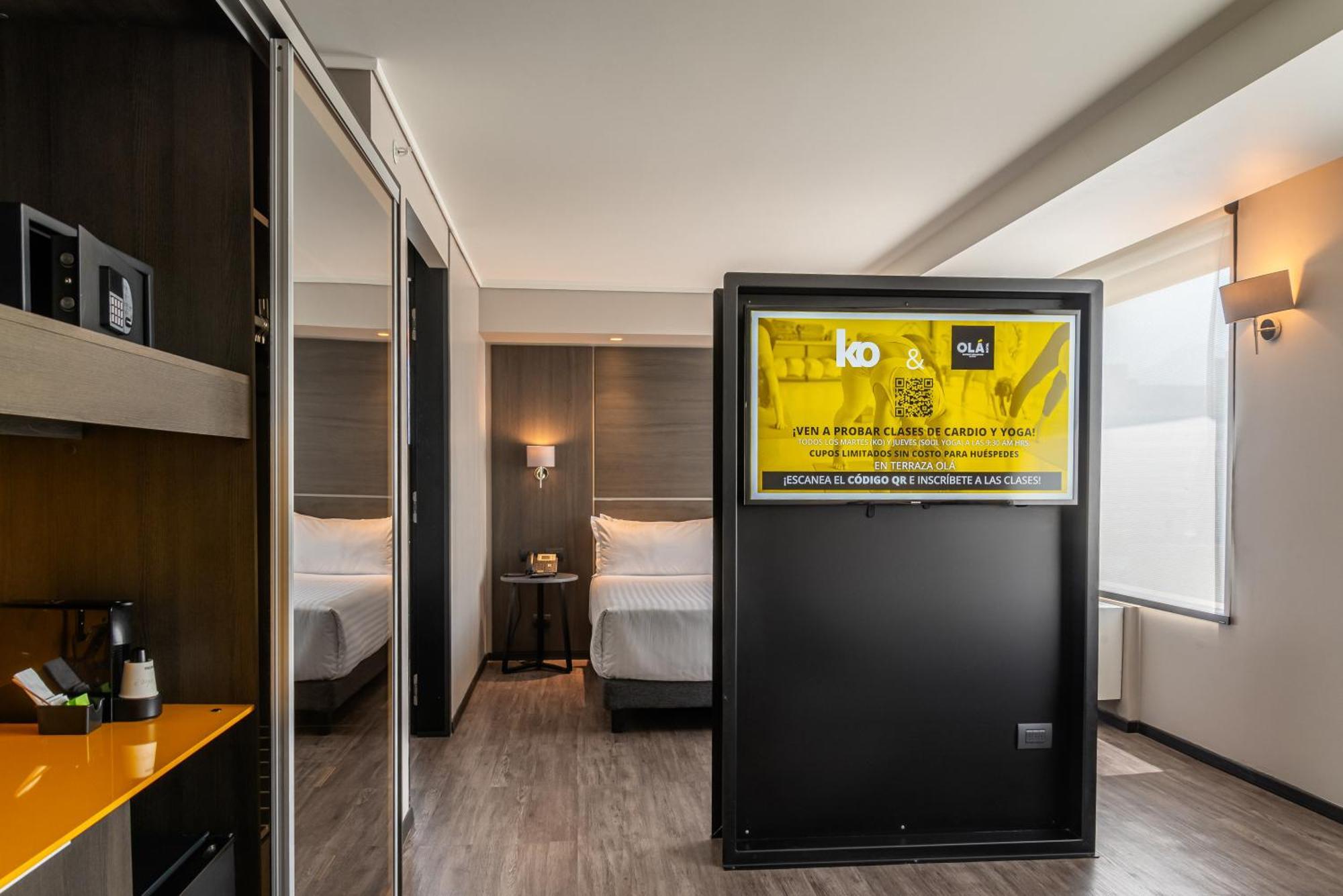 Ola Santiago Providencia, Tapestry Collection By Hilton Hotel Exterior photo