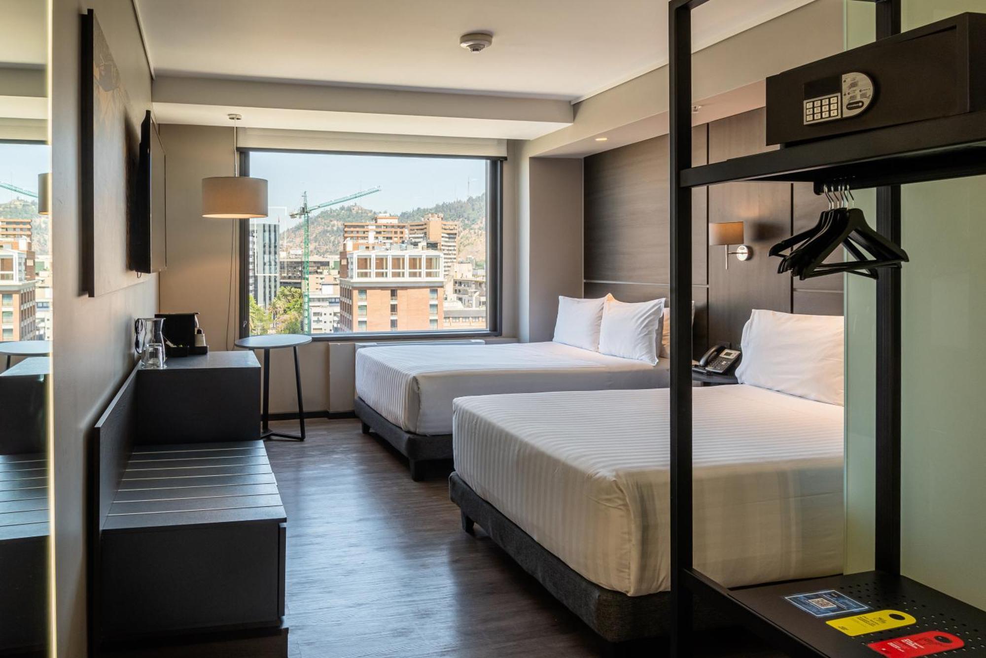 Ola Santiago Providencia, Tapestry Collection By Hilton Hotel Exterior photo