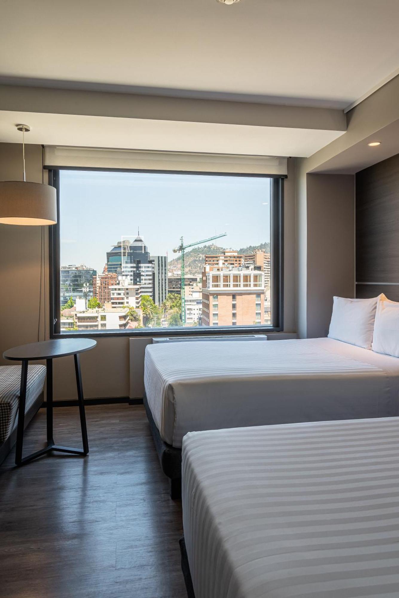 Ola Santiago Providencia, Tapestry Collection By Hilton Hotel Exterior photo