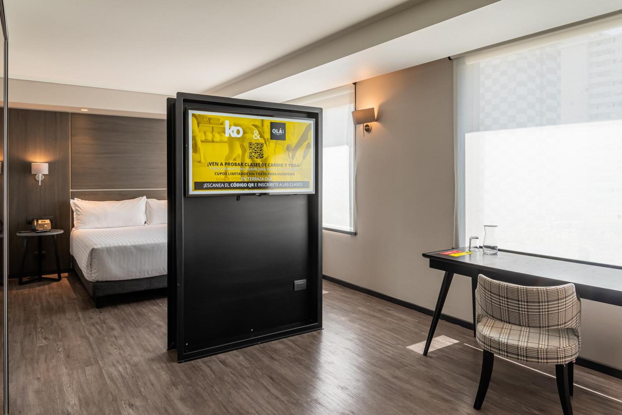 Ola Santiago Providencia, Tapestry Collection By Hilton Hotel Exterior photo